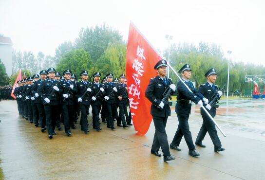 平桥警方：忠诚铸警魂 担当保平安