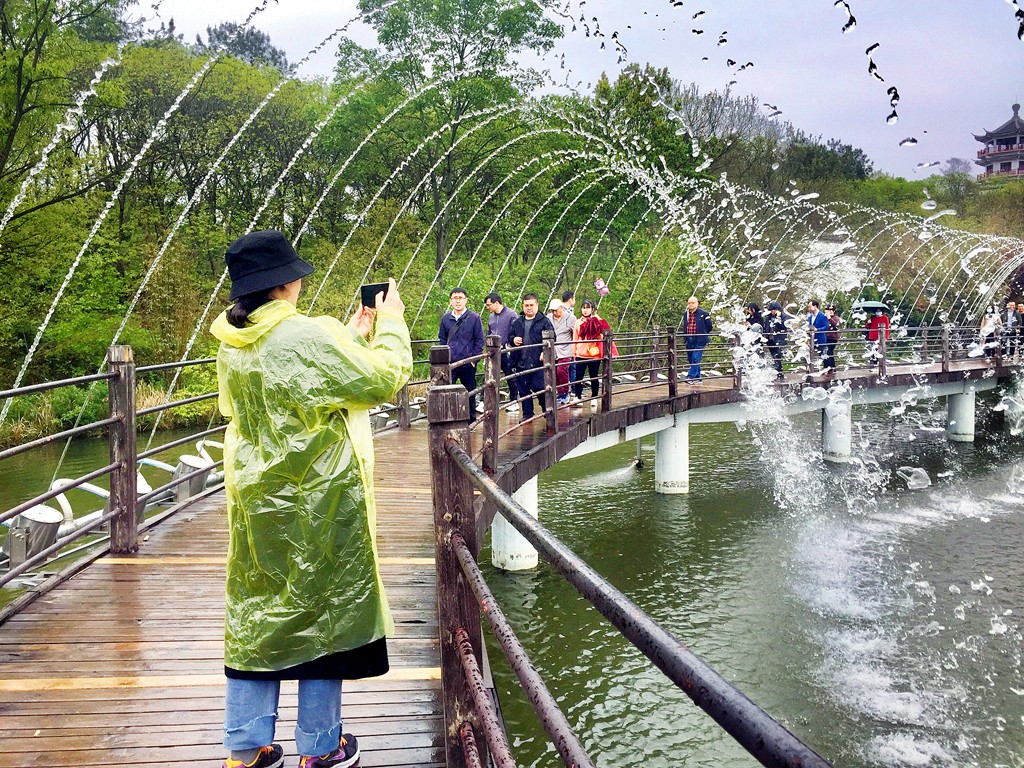 旅游2.jpg