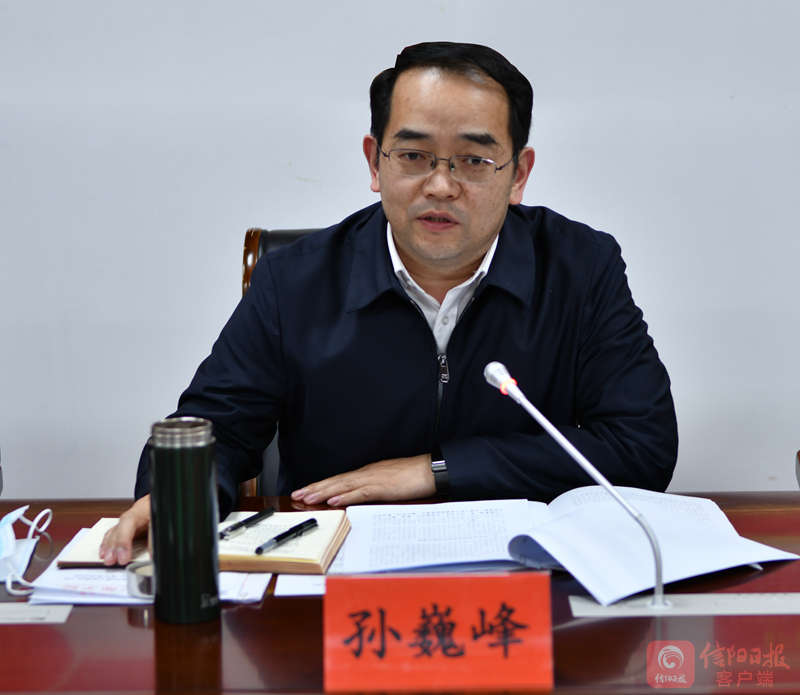 红色2.jpg