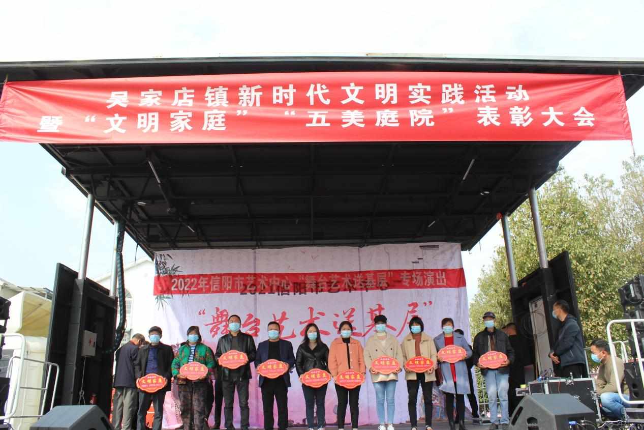吴3.jpg