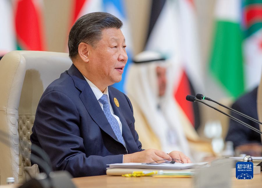 习近平出席首届中国－阿拉伯国家峰会并发表主旨讲话 强调弘扬守望相助、平等互利、包容互鉴的中阿友好精神，携手构建面向新时代的中阿命运共同体3.jpg
