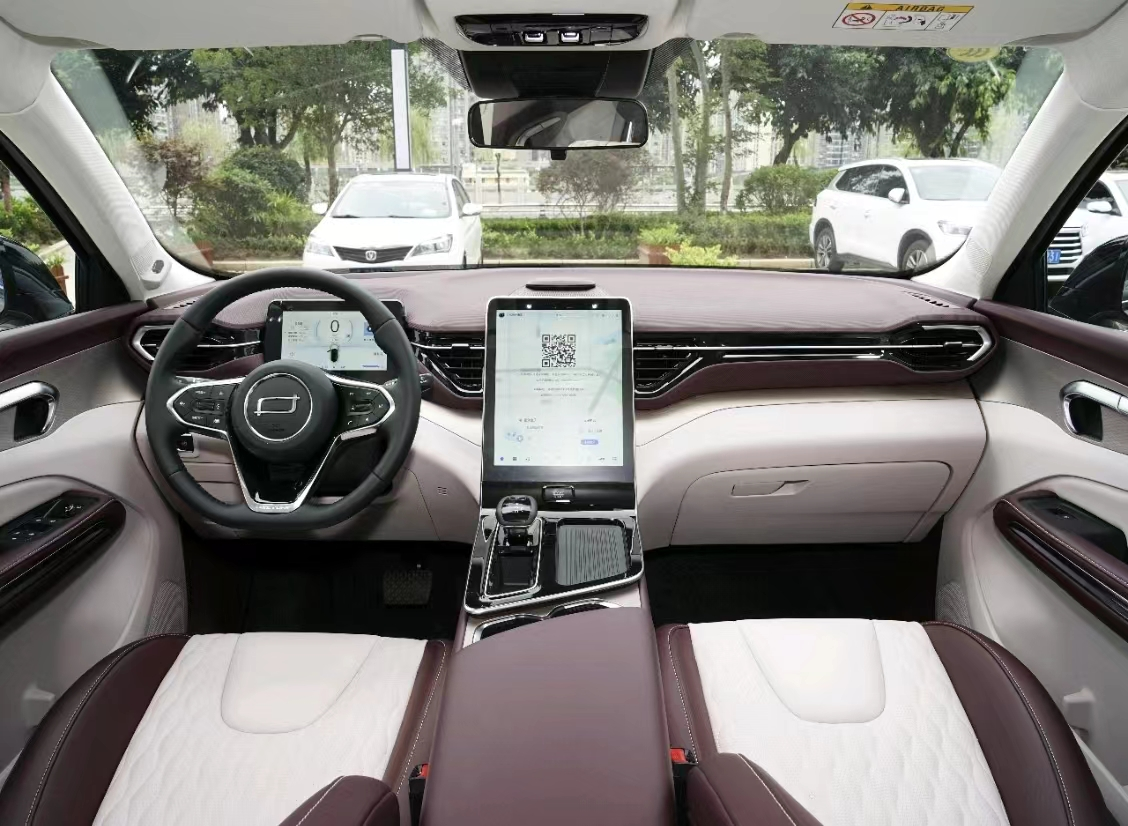 10万级SUV全新市场标杆 奔腾T90信阳震撼上市5.png