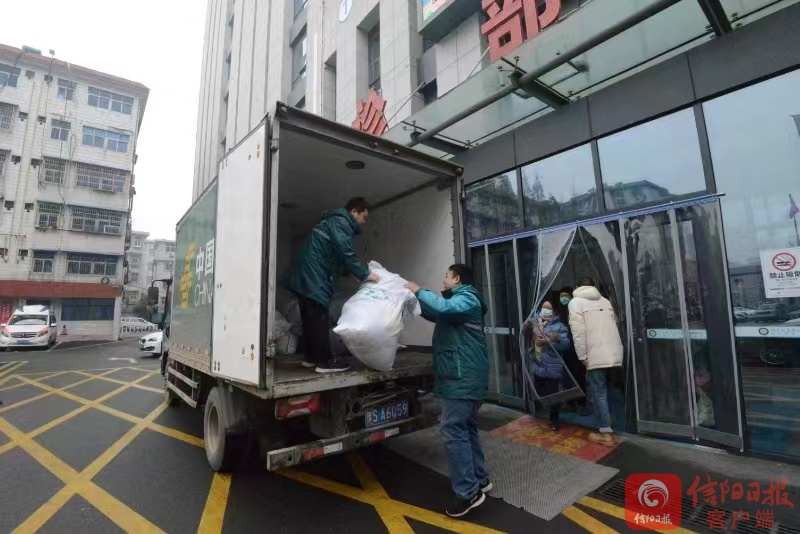 白3.jpg