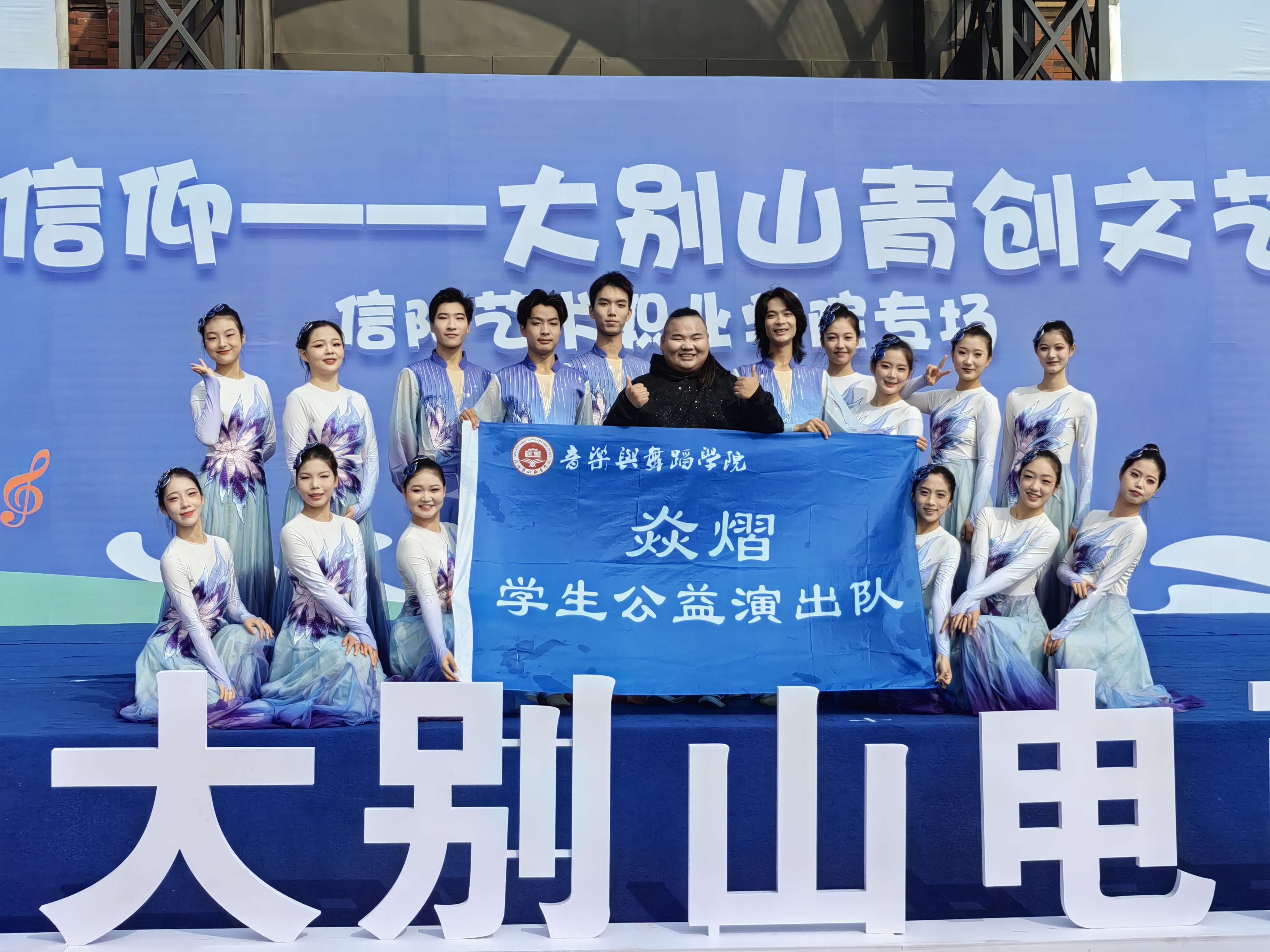 央视4.jpg