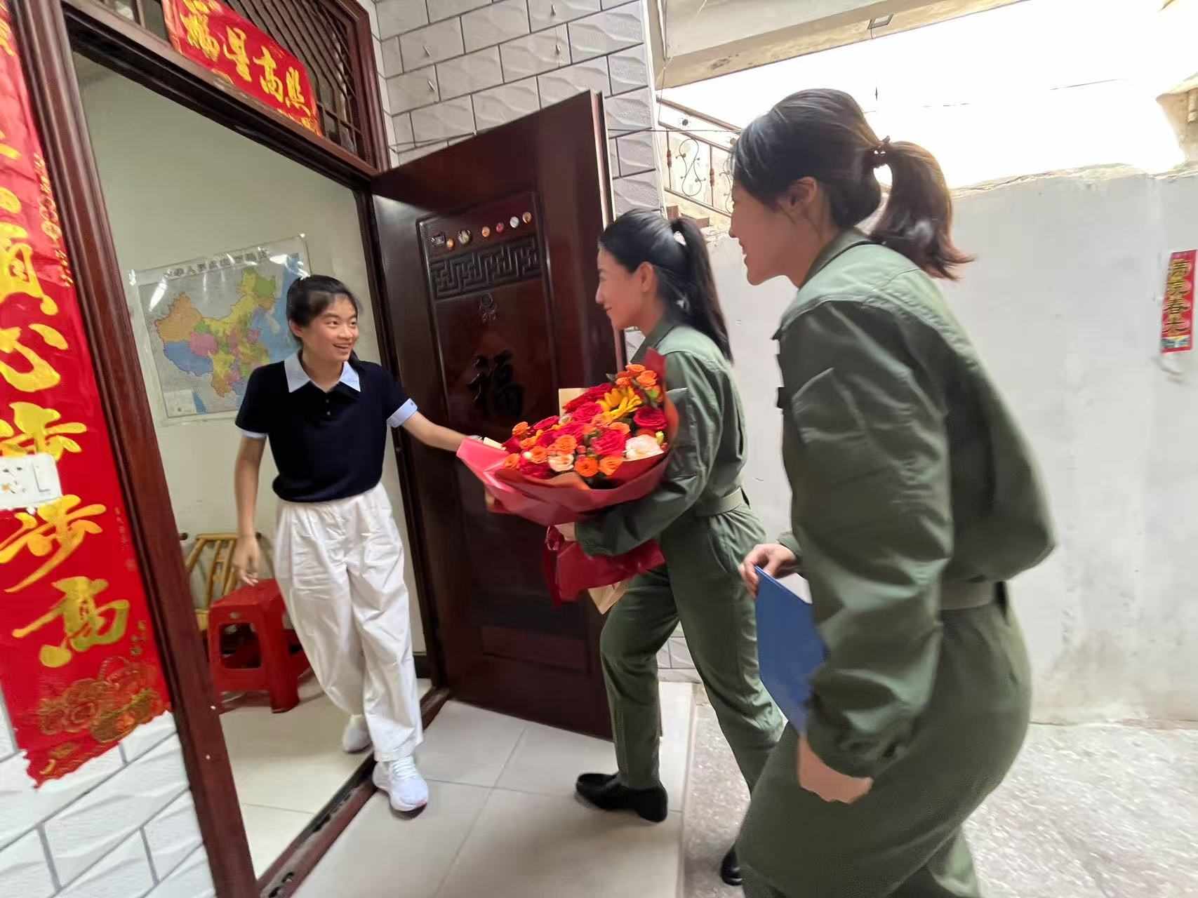 飞行1.jpg