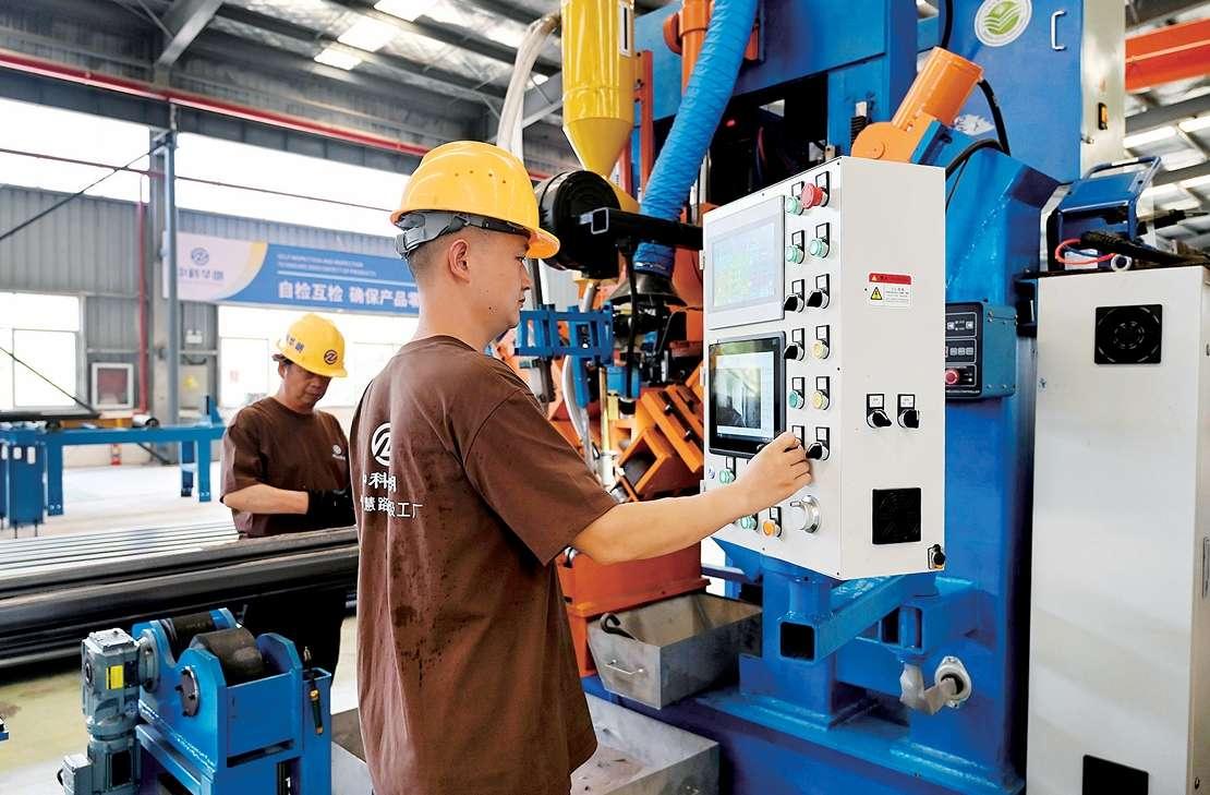 20余项专利赋能 领跑5G智慧灯杆产业