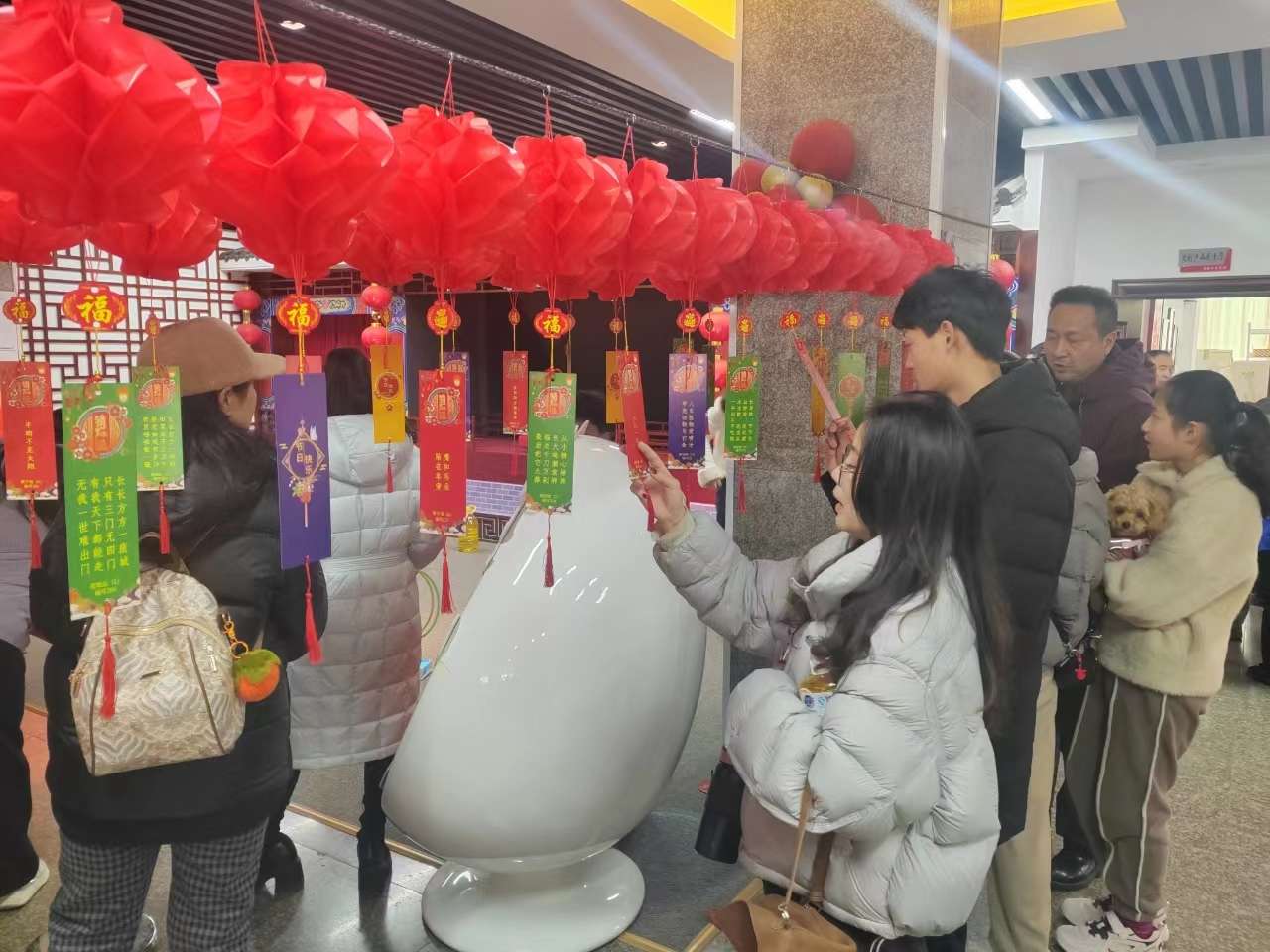 游园1.jpg 游园1.jpg