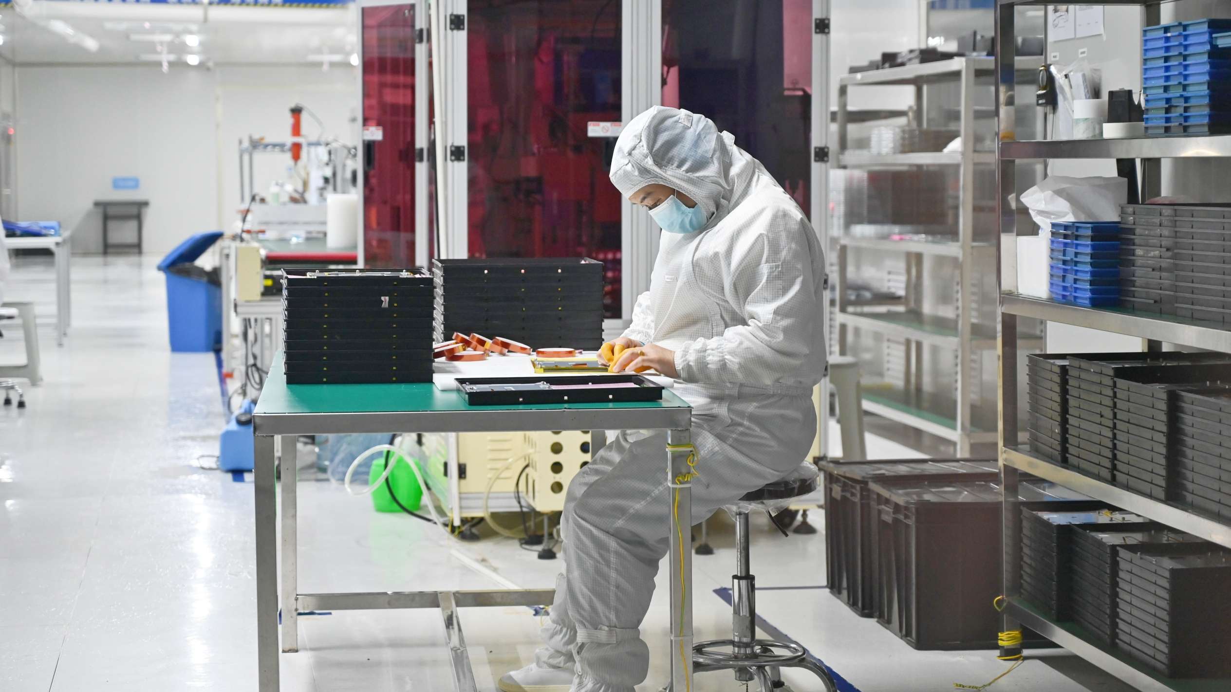 【信阳“链”上“新”力量】追光逐“芯”澎湃“新”算力——信阳“六新两品”重点产业链群高质量发展系列报道之六(图1)