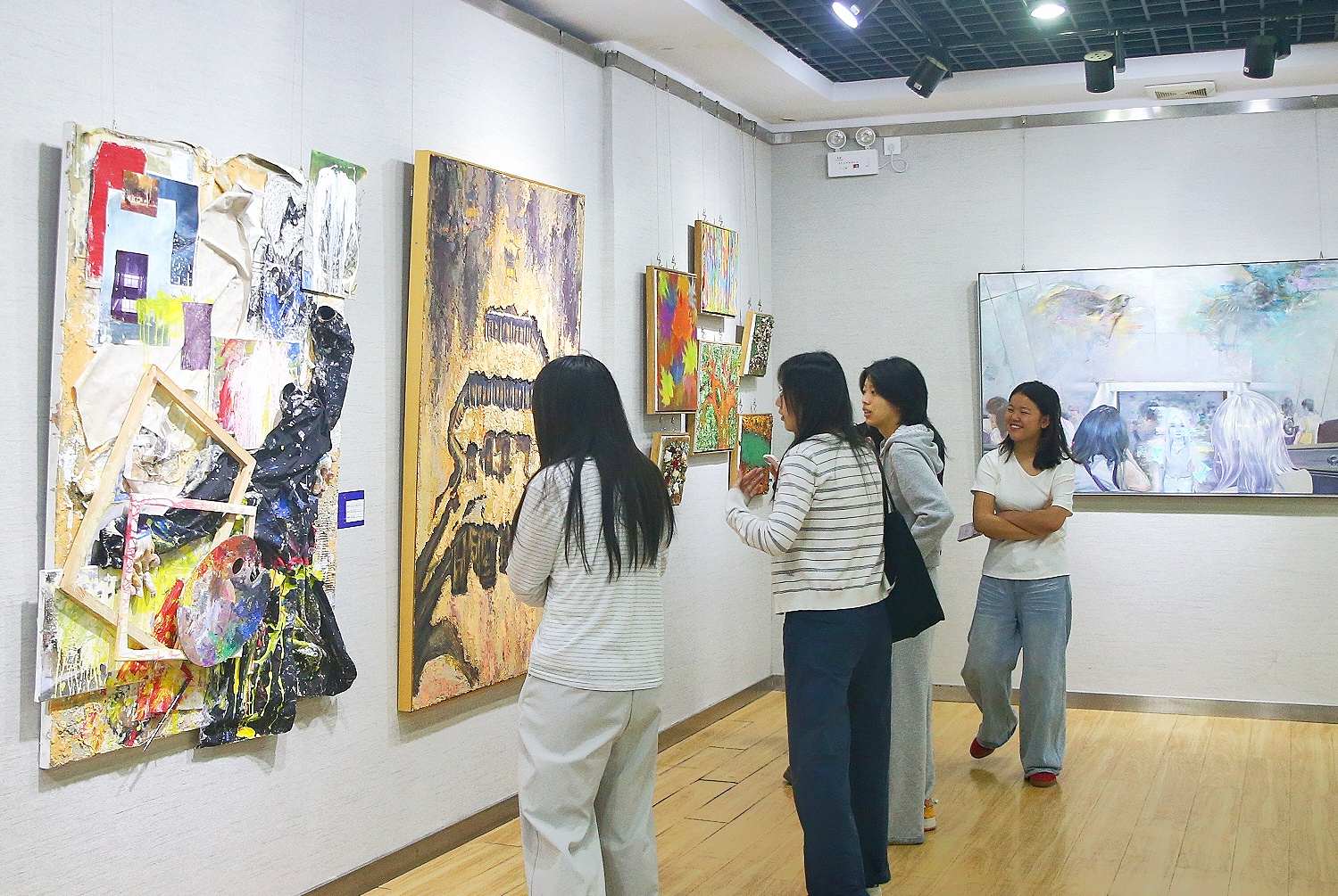 开展1.jpg