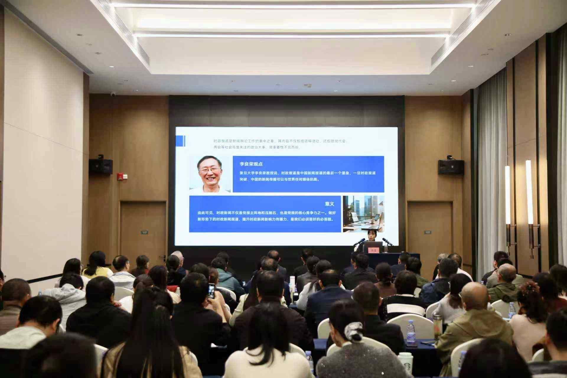 业务培训.jpg 业务培训.jpg