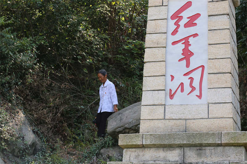 zhang.jpg